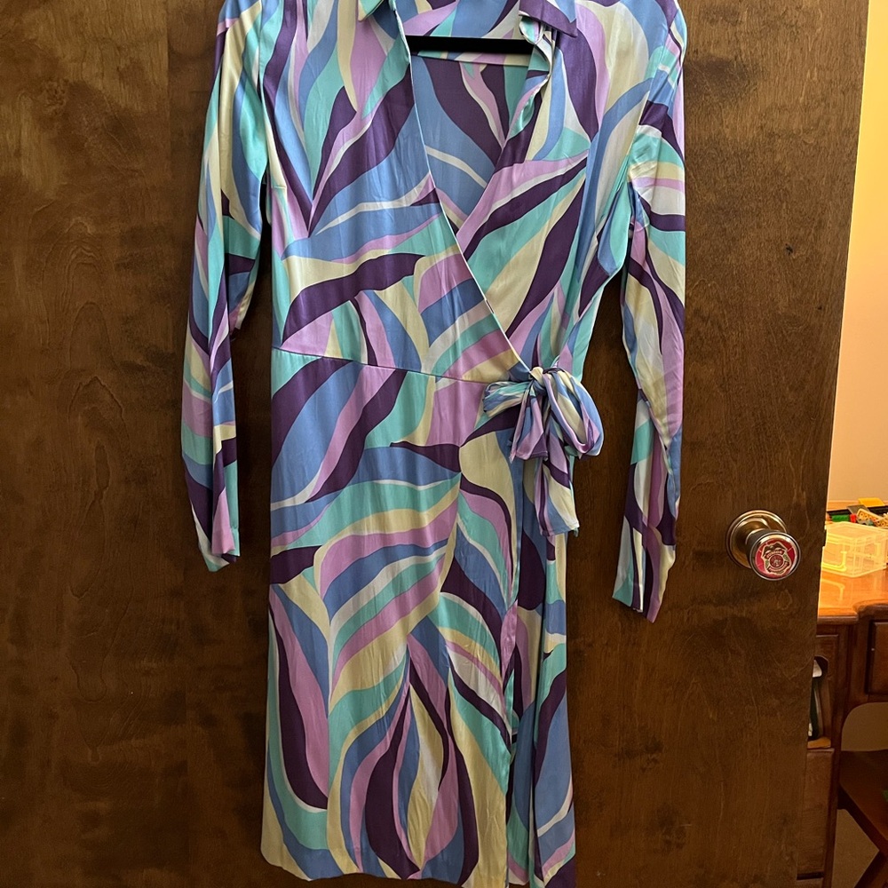 Express Vibrant Long Sleeve Dress